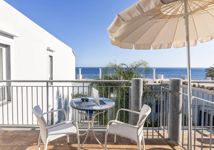 Standard Single room with balcony and with partial sea view
