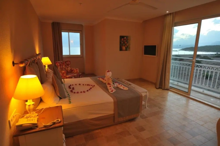 Quadruple Suite