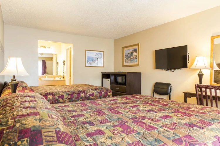 Standard Quadruple room