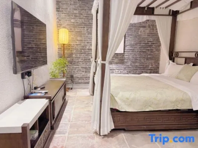 2 Bedrooms Suite