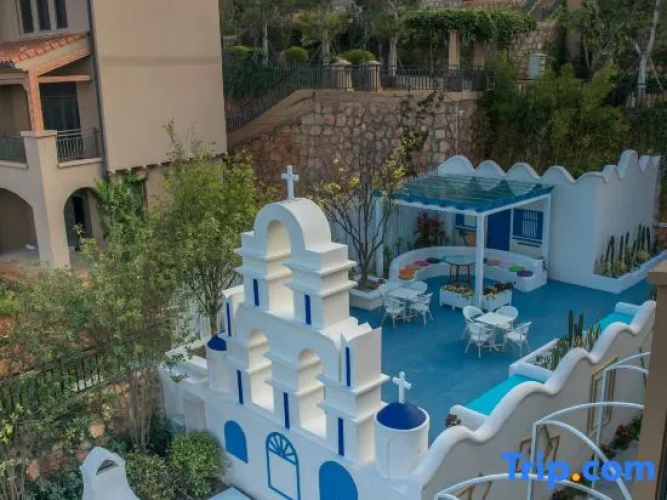 Heqi Lake View Hotel