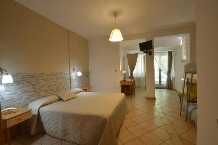 Standard Quadruple room