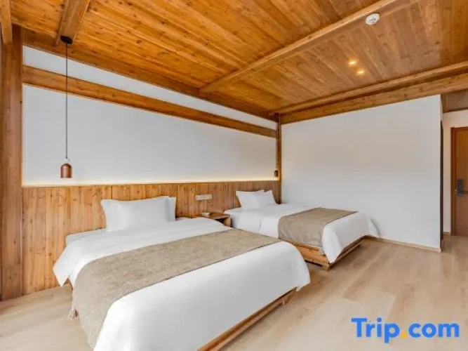 Standard Quadruple room with river view