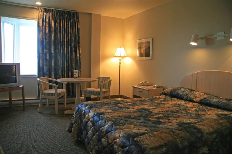 Auberge Madeli-Inn