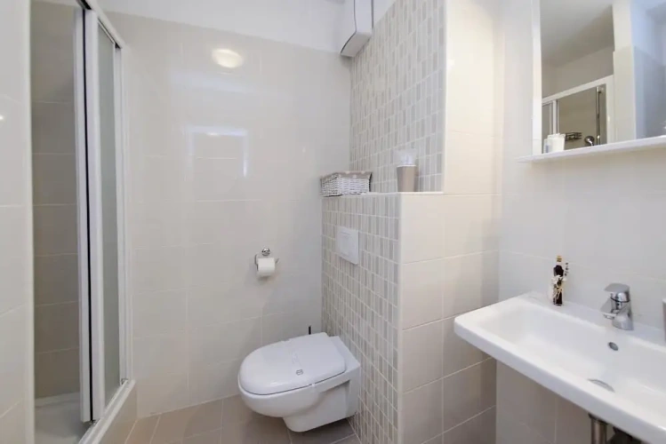 5 Bedrooms Comfort Suite with lake view