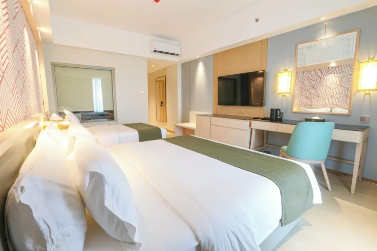 Standard Double room with pool view