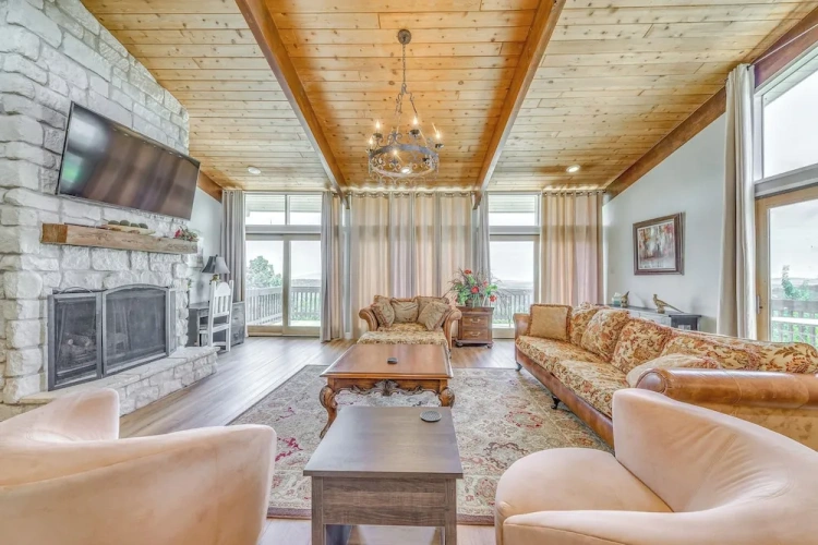 5 Bedrooms Cottage with balcony