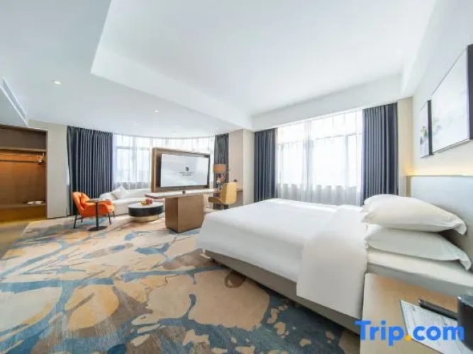 Deluxe Double Suite