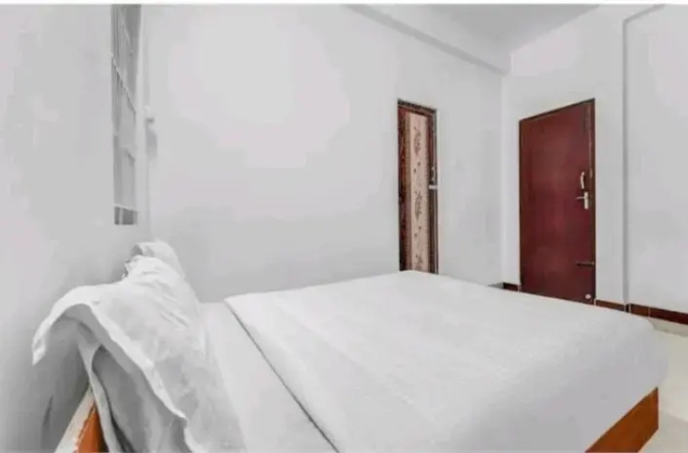 OYO Flagship 70347 Hotel Crown Tower