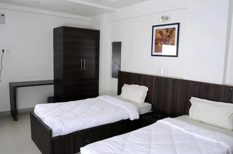 Suresh Inn
