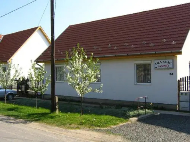Lilaakác Panzió