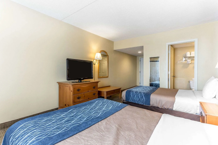 Ocean Crest Inn and Suites