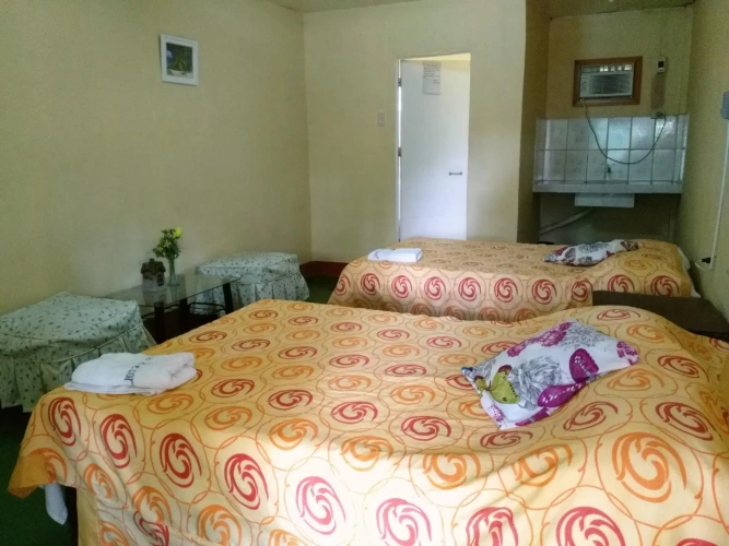 Deluxe Quadruple room