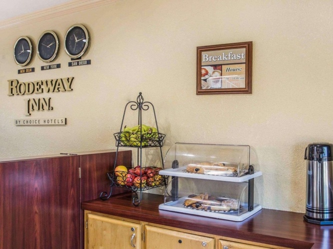 Rodeway Inn National City San Diego South photo 12