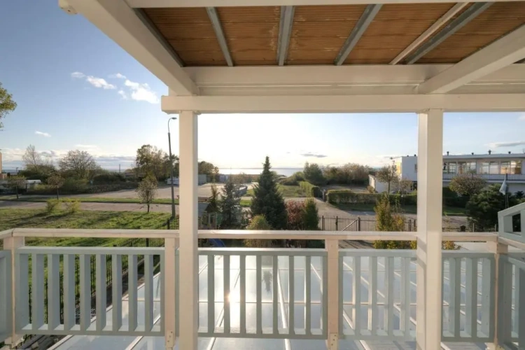 Standard Triple room with sea view