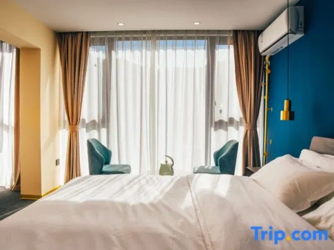 Twin Family Suite