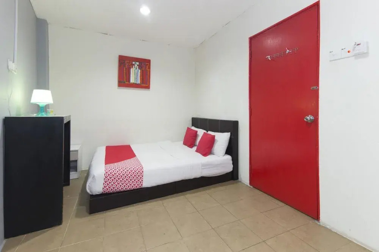 304 Zero Hour Hotel