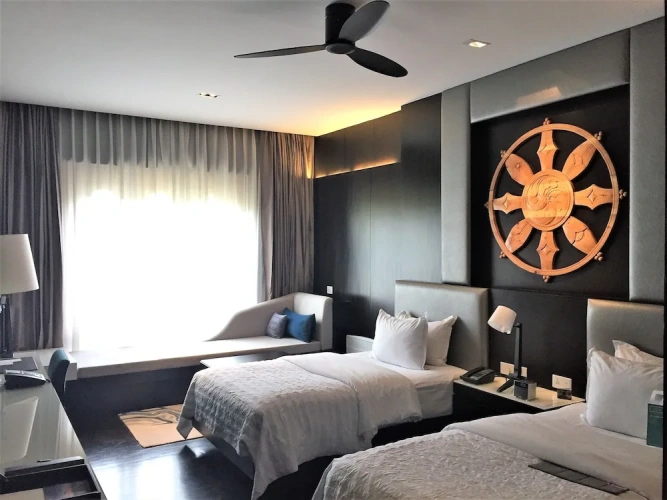 Classic Twin room with mountain view