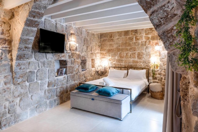 Standard room with balcony