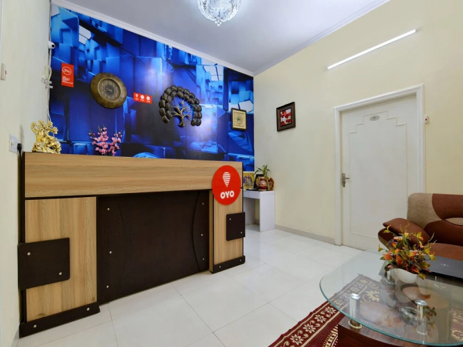 OYO 13083 Hotel Lovely Inn