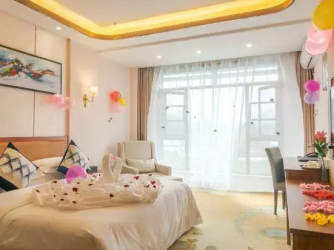 Champs Hotel