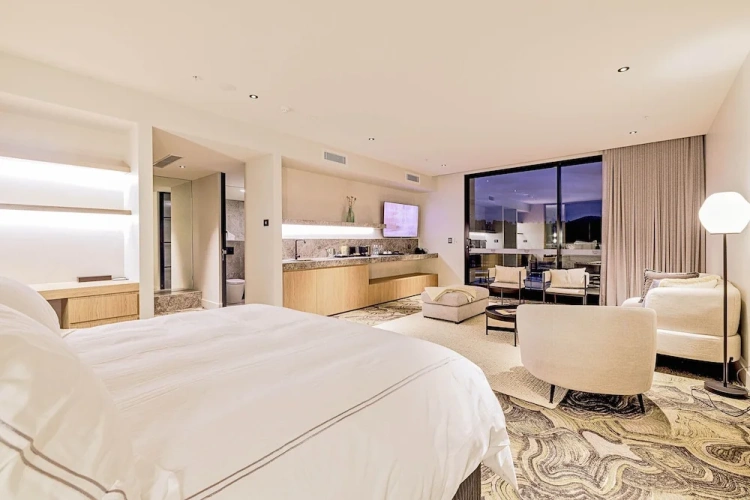Suite with mountain view