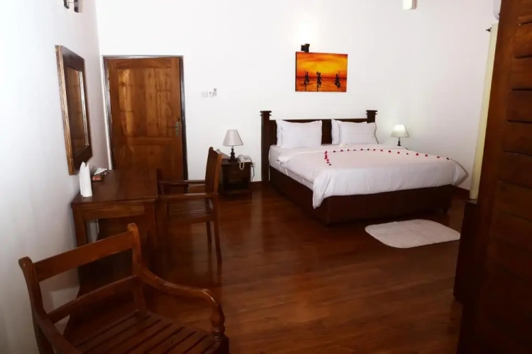 Deluxe Suite