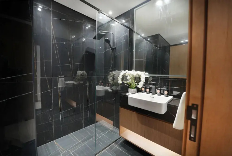 Easygo- Lux 2BR / Private Pool JVC Onyx