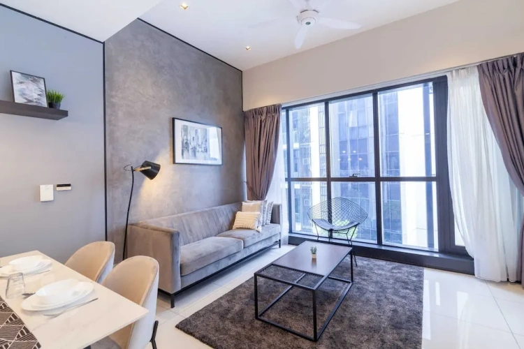 2 Bedrooms Apartment