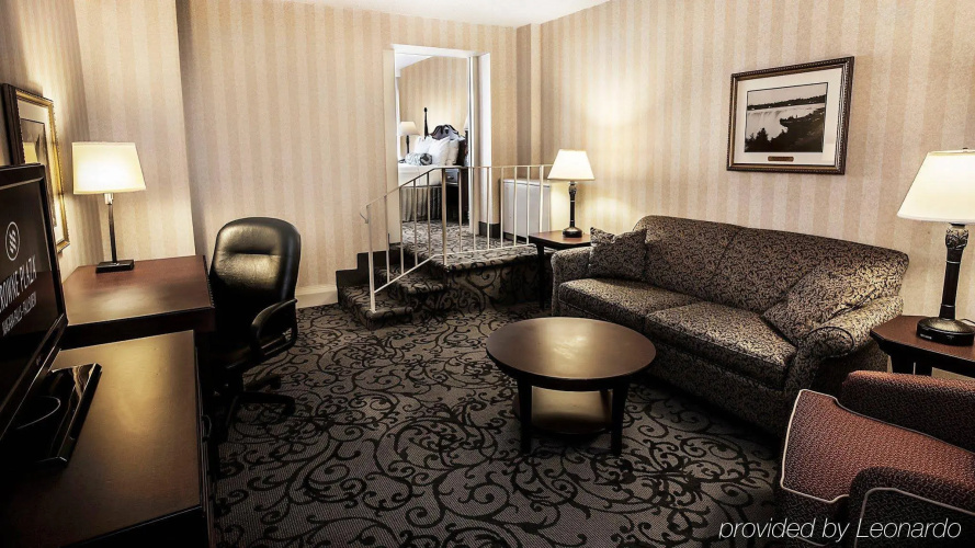 The Brock Niagara Falls Fallsview, Tapestry by Hilton