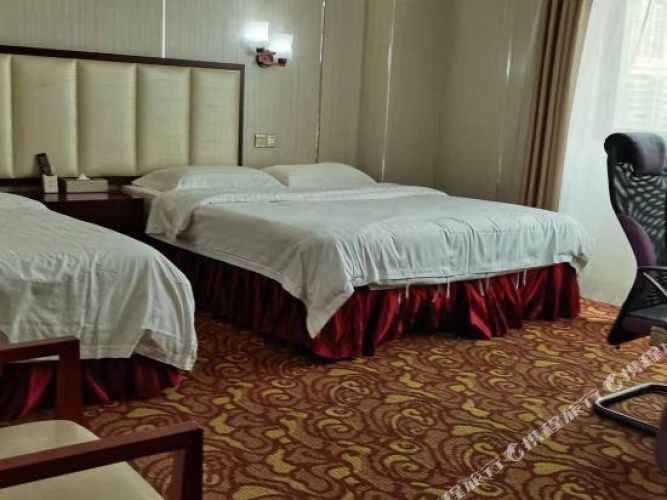 Deluxe Twin Suite