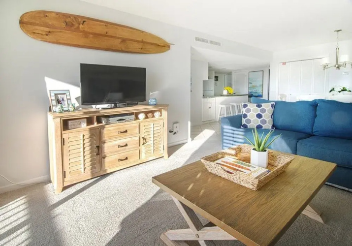 Gulf Shore Condo #105 - 2 Br condo by RedAwning