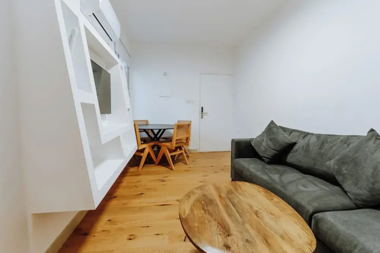 Larnaca Beach Bliss Apartment