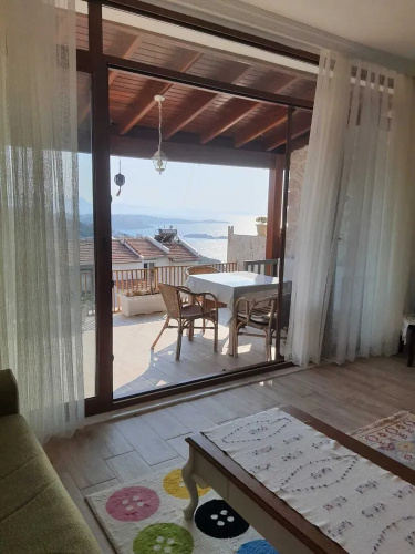 Sunset Dreamers, Captivating 1-bed Apartment