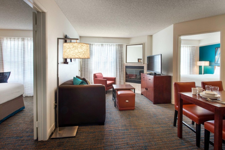 2 Bedrooms Suite