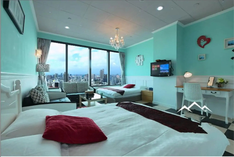 85 Cape Suites