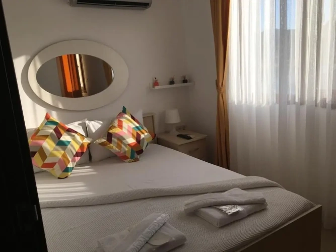 Economy room
