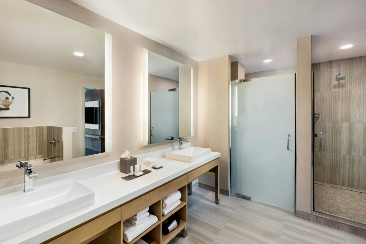 Courtyard By Marriott Los Angeles Monterey Park photo 10