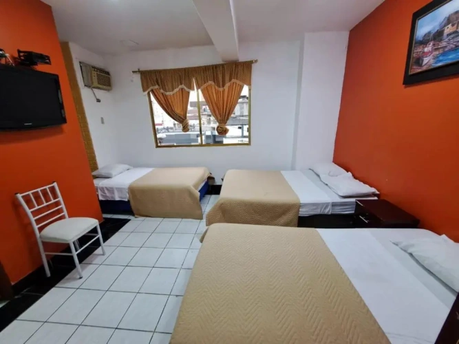 Standard Triple room