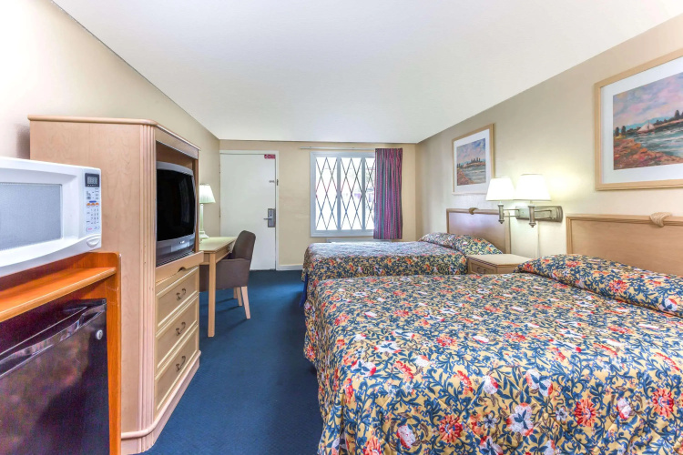 Knights Inn - Norcross, GA