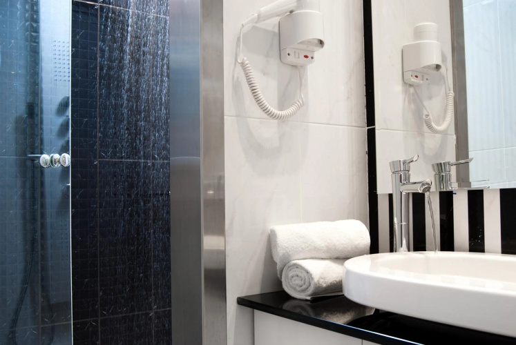 New Hotel Charlemagne photo 15