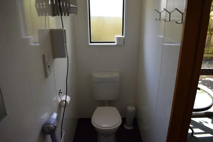 Rainbow Lodge - Hostel