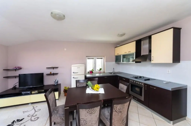 Apartment with balcony
