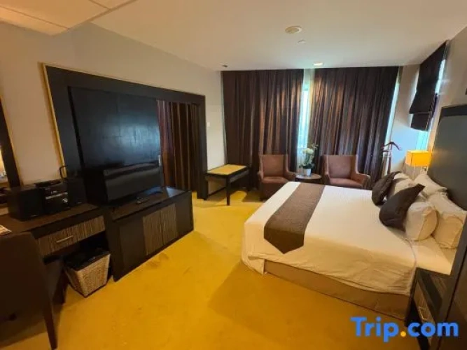 Premier Quadruple Suite