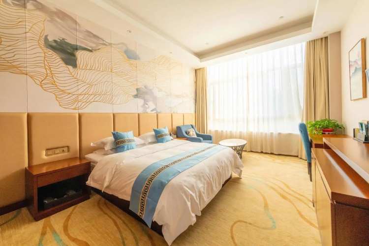 Fei County Inzone Garland Hotel