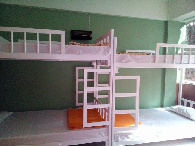 The Living Place 1 - Hostel