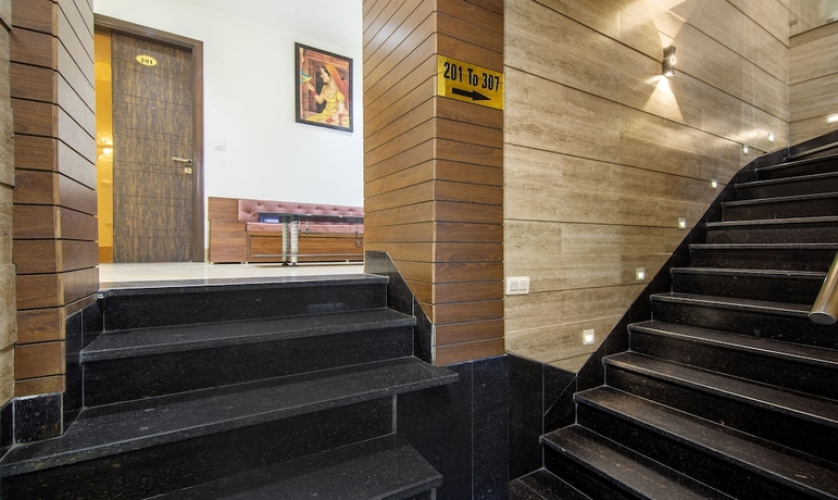 Itsy Hotels Sehdev Residency, Near Golden Temple