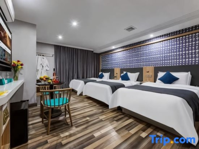 Standard Twin Family room