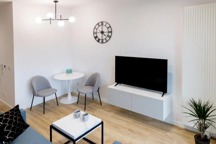 Deluxe Studio