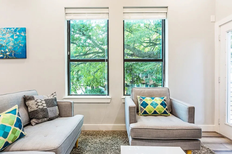 Montrose Guesthouse Suites